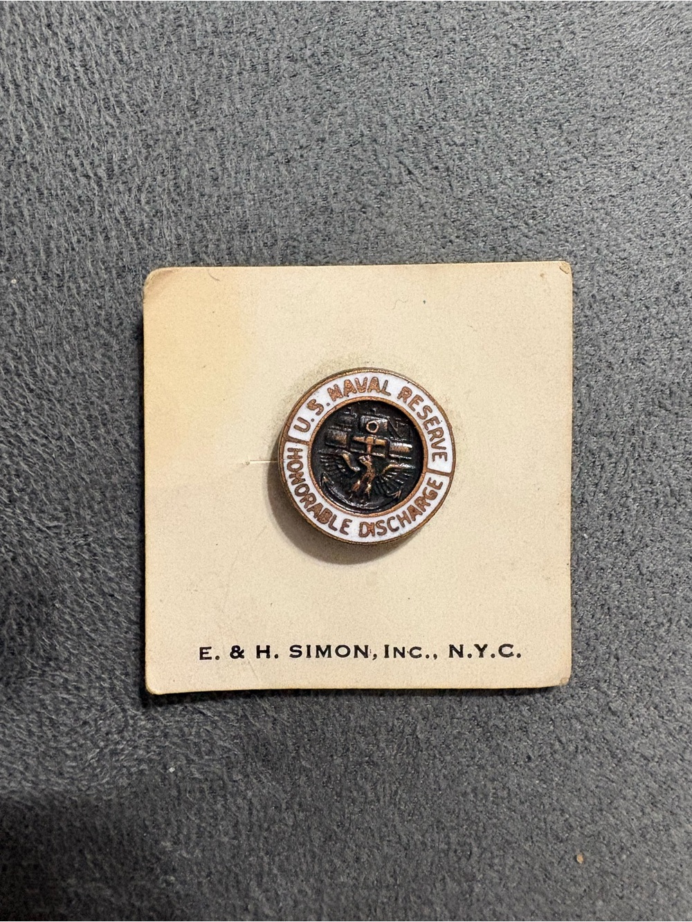U.S. Naval Reserve Honorable Discharge Lapel Stud Pin Carded NEW